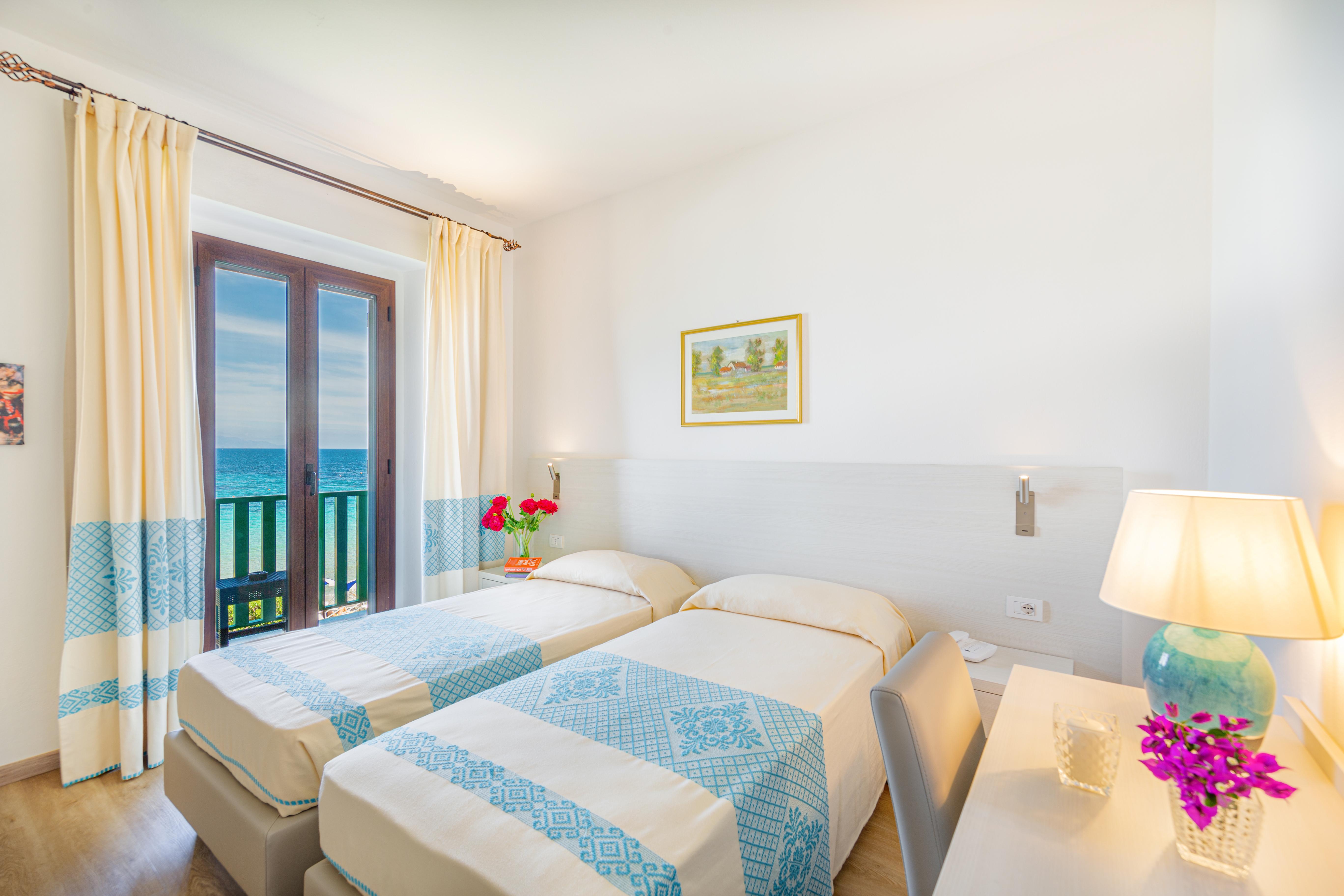 Hotel Dei Pini Fertilia Εξωτερικό φωτογραφία