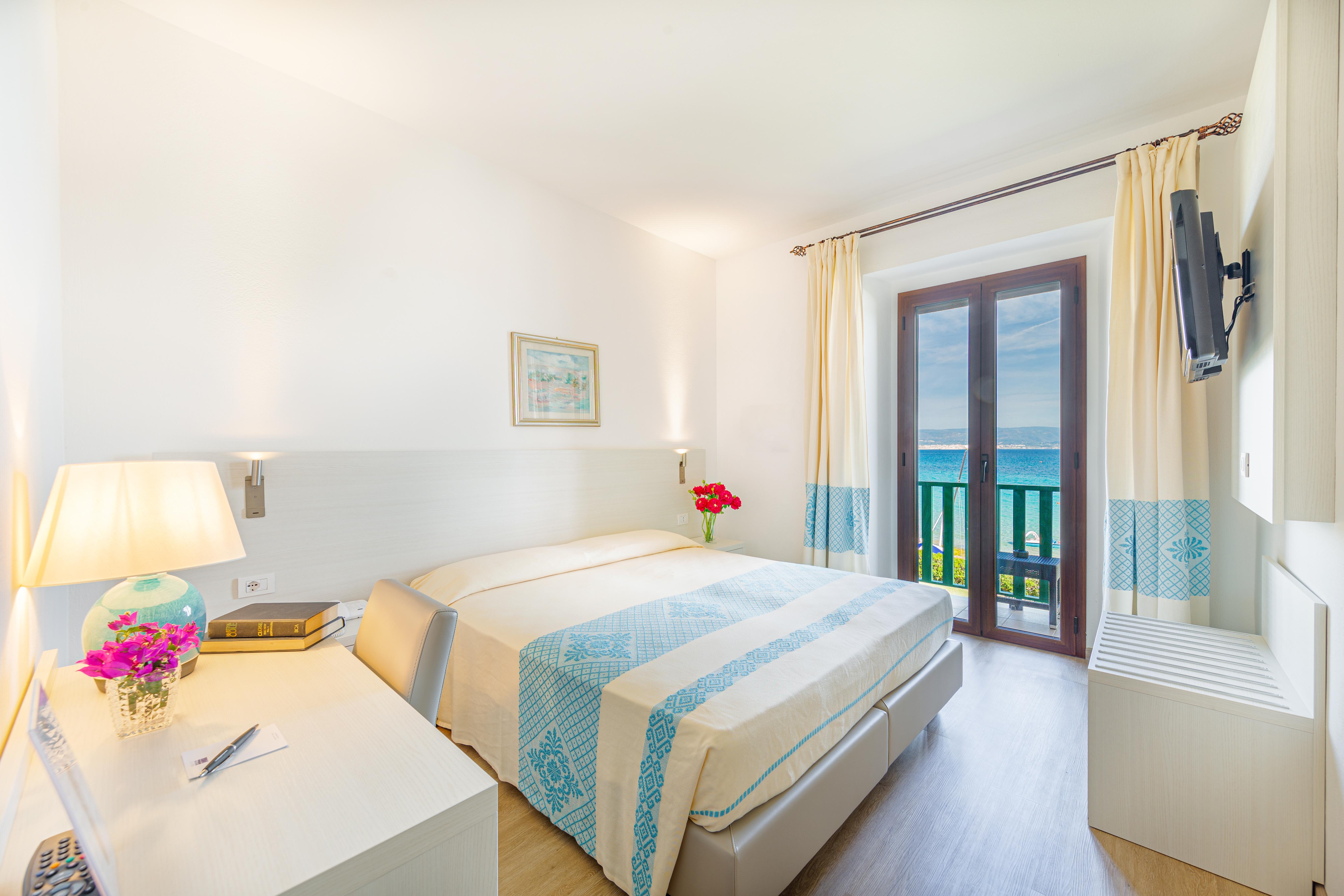 Hotel Dei Pini Fertilia Εξωτερικό φωτογραφία