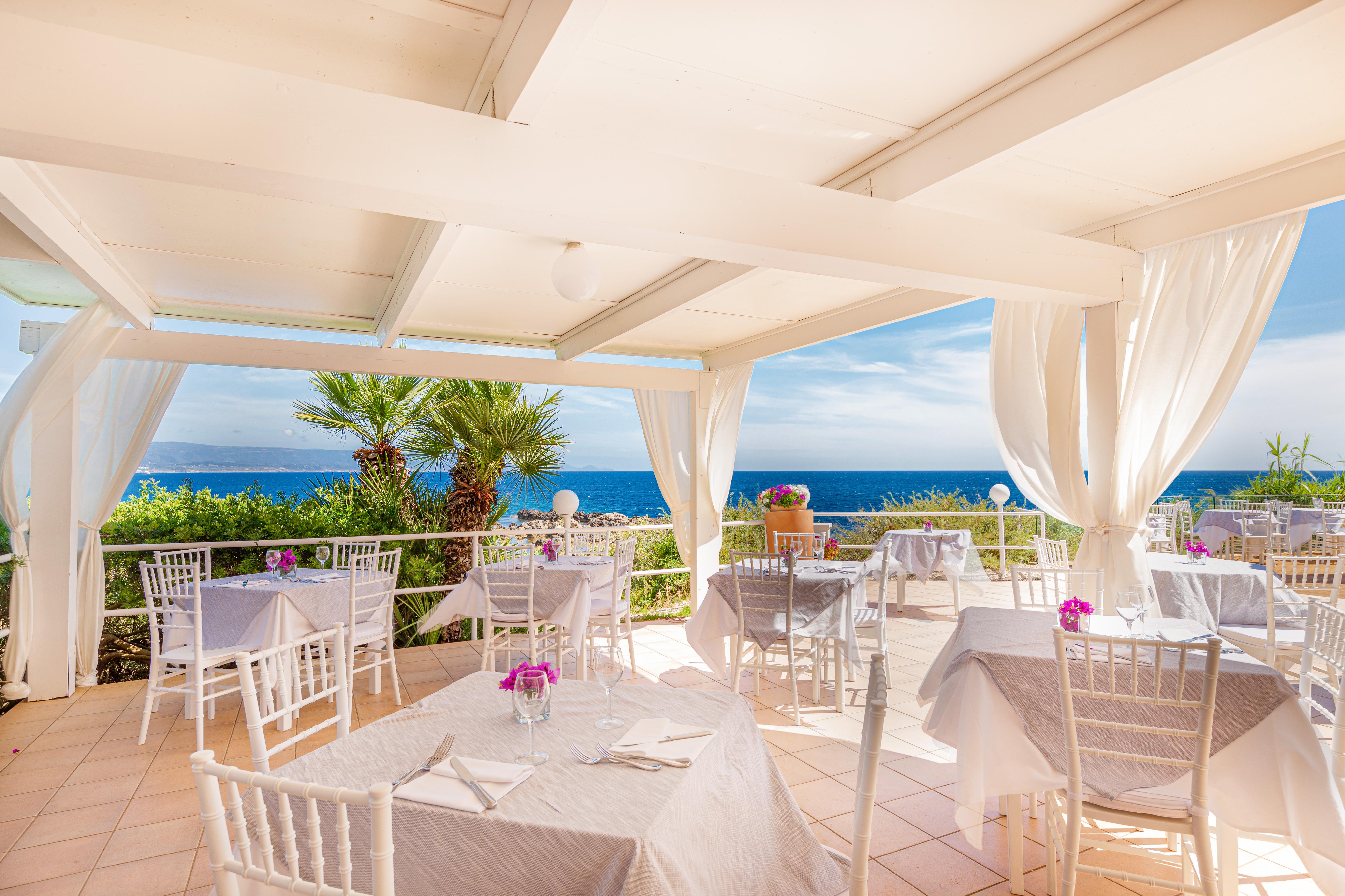 Hotel Dei Pini Fertilia Εξωτερικό φωτογραφία