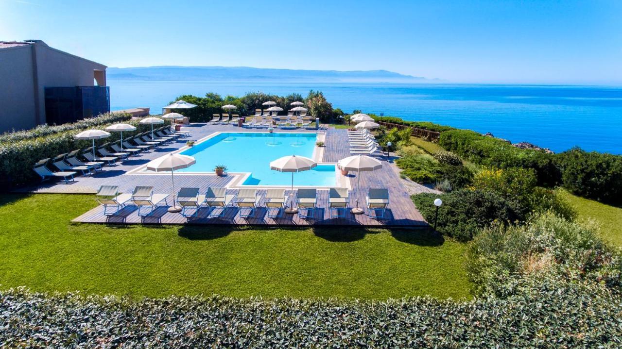 Hotel Dei Pini Fertilia Εξωτερικό φωτογραφία