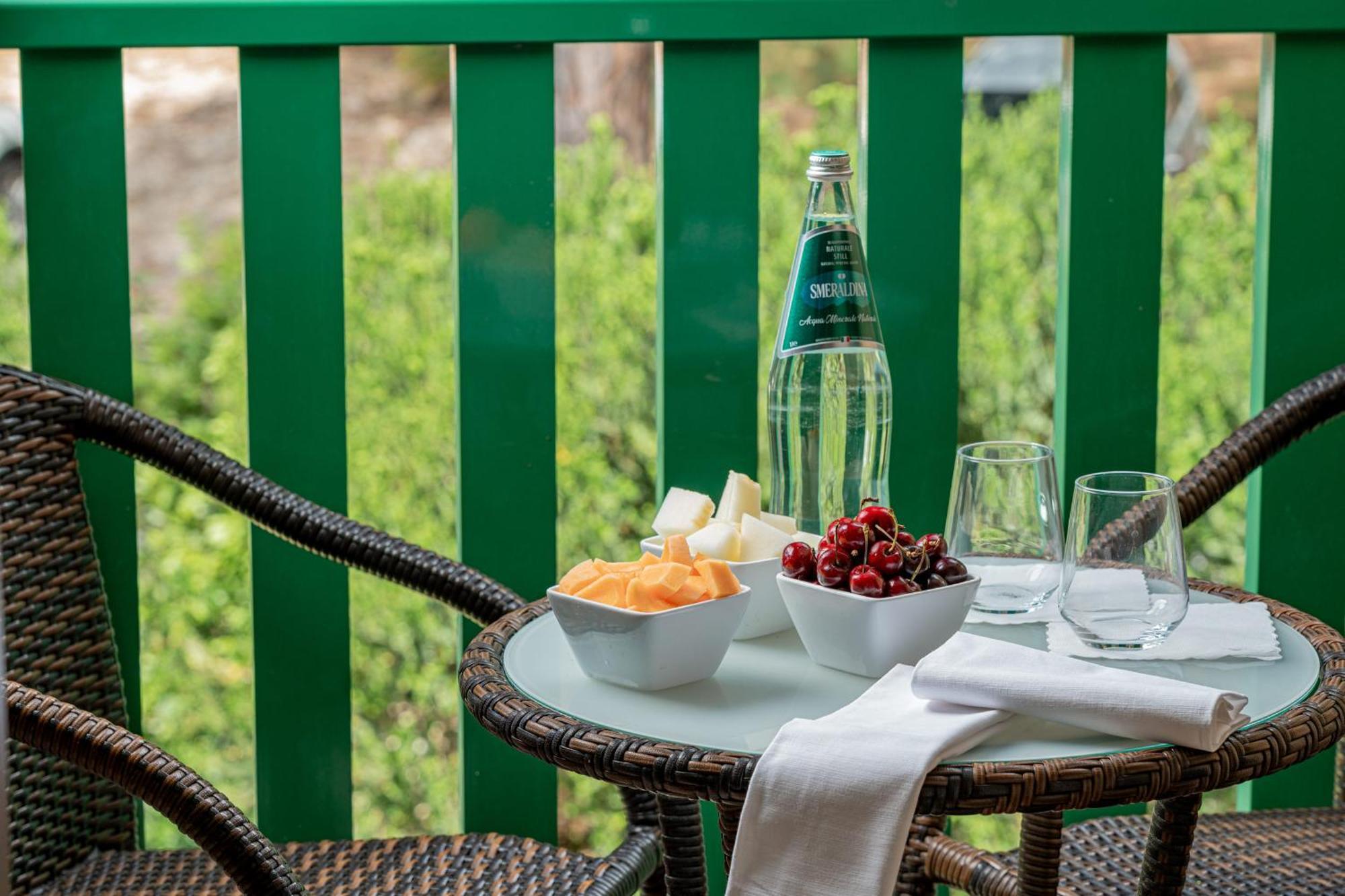 Hotel Dei Pini Fertilia Εξωτερικό φωτογραφία