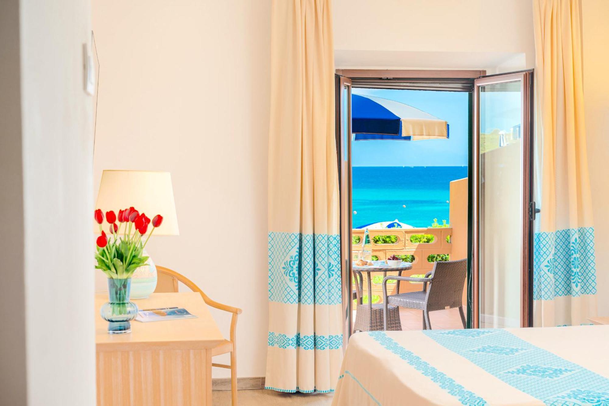Hotel Dei Pini Fertilia Εξωτερικό φωτογραφία